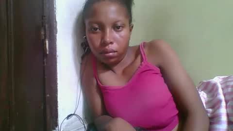 Snapshot of rinah654271 chatting on March 2, 7:15 am rinah654271 online show from March 2, 7:15 am