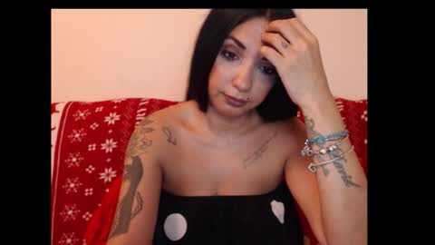 Snapshot of riri_mojo_92 chatting on November 3, 8:54 pm riri_mojo_92 online show from November 3, 8:54 pm