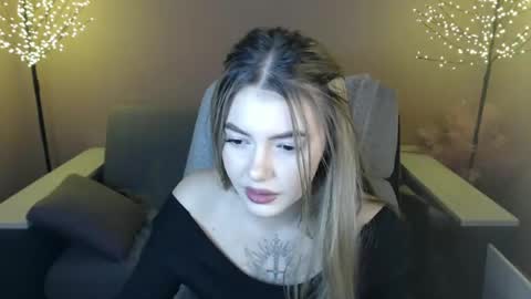 Snapshot of ritaneer chatting on December 8, 12:30 pm ritaneer online show from December 8, 12:30 pm