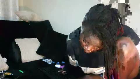 rlessing2 online show from March 27, 6:40 pm