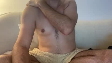 Snapshot of rlggggn42 chatting on October 30, 10:32 pm rlggggn42 online show from October 30, 10:32 pm