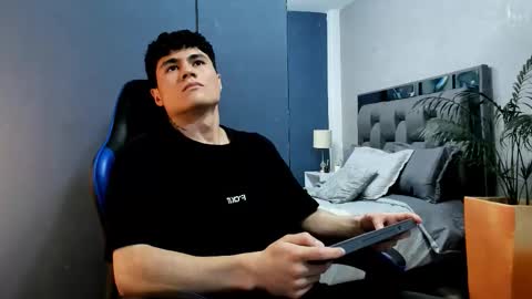 Roan Birkin online show from September 16, 8:54 pm