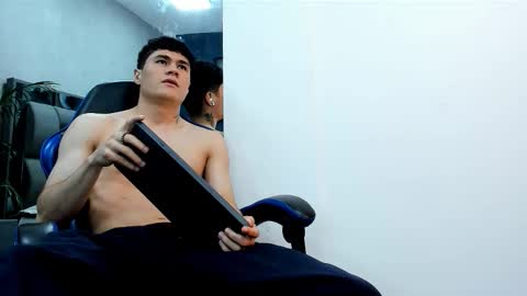 Roan Birkin online show from November 21, 7:56 pm