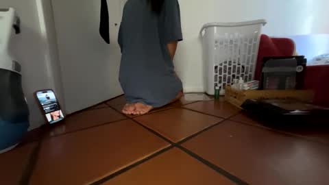 Snapshot of roarmance1 chatting on November 24, 5:45 pm roarmance1 online show from November 24, 5:45 pm