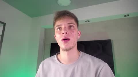 Robbin online show from March 31, 10:10 pm