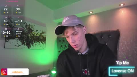 Robbin online show from April 3, 10:08 pm