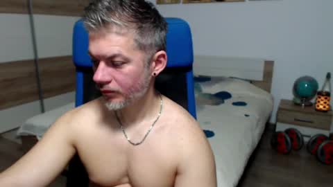 robbyshawz online show from April 13, 5:13 am