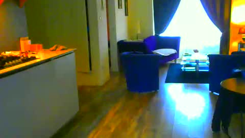 Snapshot of rober10000 chatting on November 3, 9:21 am rober10000 online show from November 3, 9:21 am