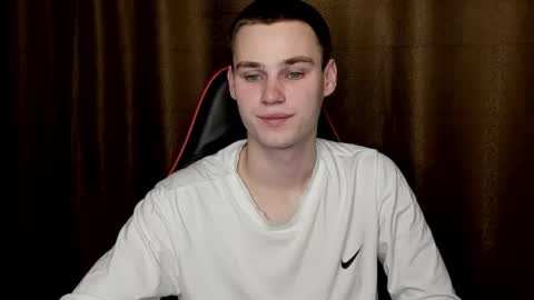 robert10211 online show from January 22, 8:17 pm