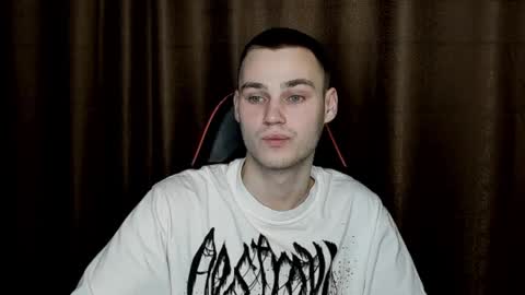 robert10211 online show from February 26, 8:33 pm