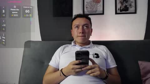 Robert online show from November 7, 11:49 pm