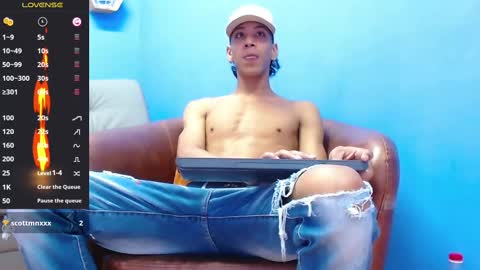 Snapshot of robert_kingg chatting on September 22, 7:05 pm robert_kingg online show from September 22, 7:05 pm