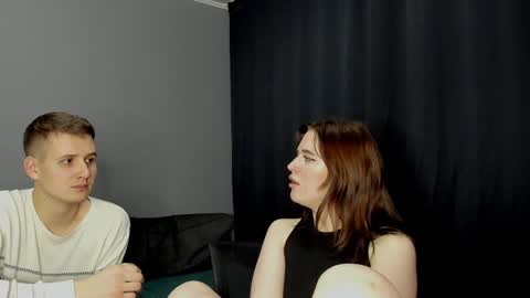 Snapshot of robert_lisa chatting on December 11, 3:37 pm Lisa and Robert i am online all days 900 am GMT3 online show from December 11, 3:37 pm