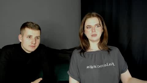 Snapshot of robert_lisa chatting on December 16, 2:05 pm Lisa and Robert i am online all days 900 am GMT3 online show from December 16, 2:05 pm