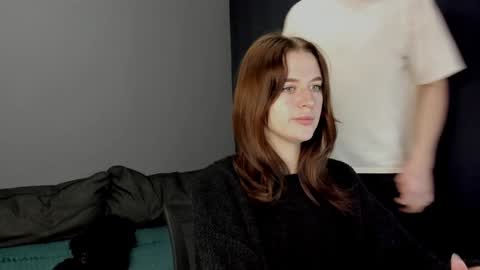 Snapshot of robert_lisa chatting on December 18, 11:34 am Lisa and Robert i am online all days 900 am GMT3 online show from December 18, 11:34 am