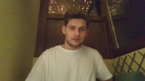 Snapshot of roberto_twink1 chatting on January 28, 1:18 am Roberto online show from January 28, 1:18 am