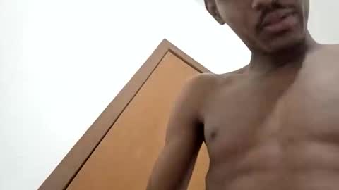 robertrei online show from February 15, 1:13 am