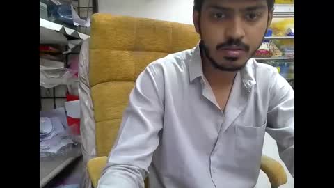 Snapshot of robertsalia220 chatting on November 14, 12:15 pm Robertsalia online show from November 14, 12:15 pm