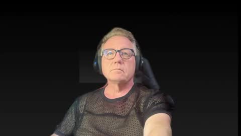 RobertTheRabbit online show from September 21, 9:22 am