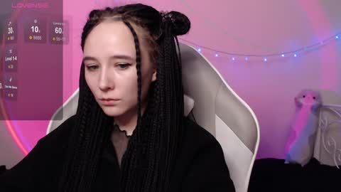 Snapshot of robin_yours chatting on December 11, 4:31 pm Robin your online show from December 11, 4:31 pm