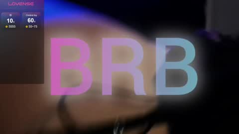 Snapshot of robin_yours chatting on December 18, 7:08 pm Robin your online show from December 18, 7:08 pm