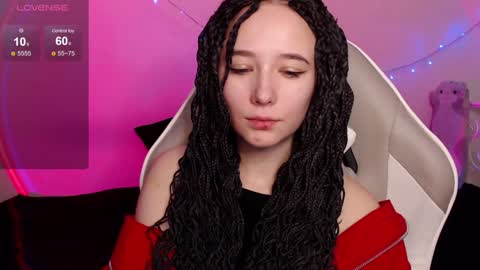 Snapshot of robin_yours chatting on January 21, 3:21 pm Robin your online show from January 21, 3:21 pm