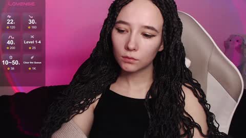 Snapshot of robin_yours chatting on January 24, 6:35 pm Robin your online show from January 24, 6:35 pm