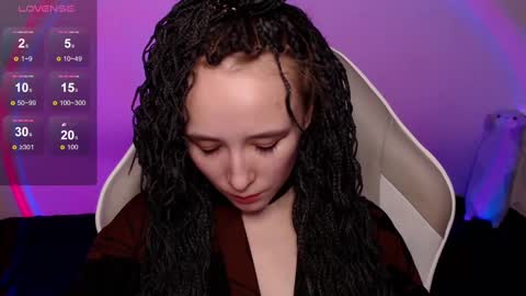 Snapshot of robin_yours chatting on February 21, 1:11 pm Robin your online show from February 21, 1:11 pm