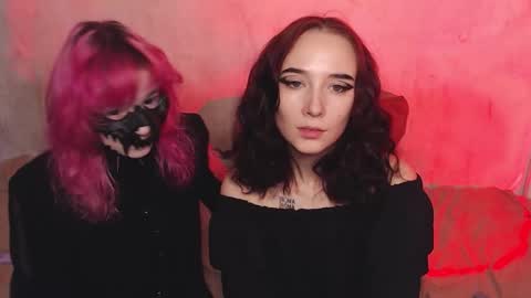 Snapshot of robin_yours chatting on October 31, 9:43 am Robin your online show from October 31, 9:43 am