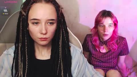 Snapshot of robin_yours chatting on November 20, 4:29 pm Robin your online show from November 20, 4:29 pm