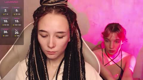 Snapshot of robin_yours chatting on November 24, 2:06 pm Robin your online show from November 24, 2:06 pm