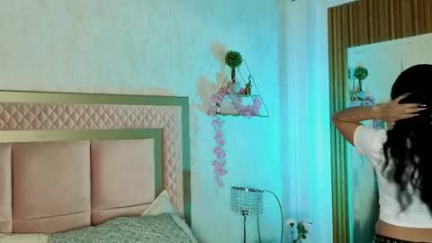 robin D online show from February 5, 12:21 pm