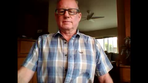 robo0000 online show from September 29, 6:57 pm