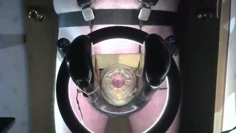 Robodickmilker online show from November 29, 4:32 pm