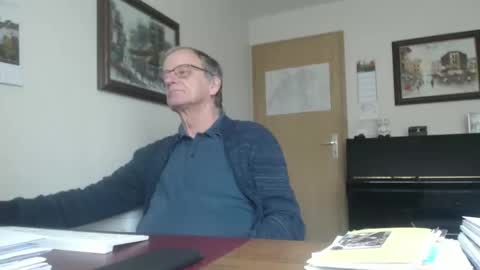 roboter0233 online show from October 30, 10:27 am