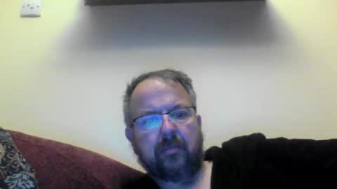 Snapshot of robxx32 chatting on February 18, 5:25 am robxx32 online show from February 18, 5:25 am