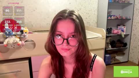 robynsentinella online show from March 5, 9:22 pm