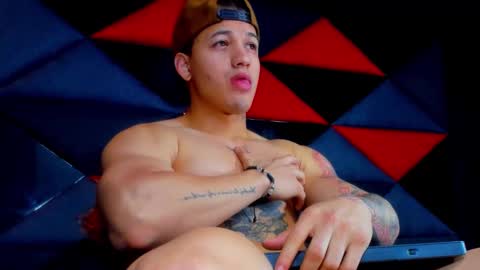 rocco_santos online show from March 14, 6:46 pm
