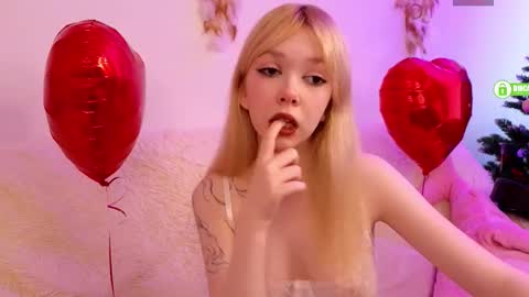 rochelle_dolly online show from February 21, 1:34 pm