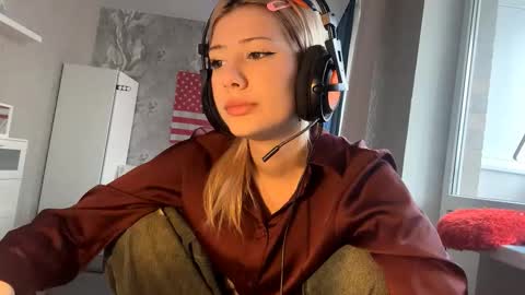 Anny online show from February 17, 11:18 am