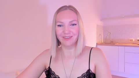 Snapshot of rock__baby chatting on December 5, 9:17 pm rock__baby online show from December 5, 9:17 pm