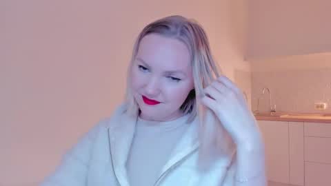 Snapshot of rock__baby chatting on December 7, 12:30 am rock__baby online show from December 7, 12:30 am