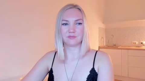 Snapshot of rock__baby chatting on December 24, 9:33 pm rock__baby online show from December 24, 9:33 pm