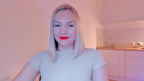 Snapshot of rock__baby chatting on January 18, 2:36 am rock__baby online show from January 18, 2:36 am