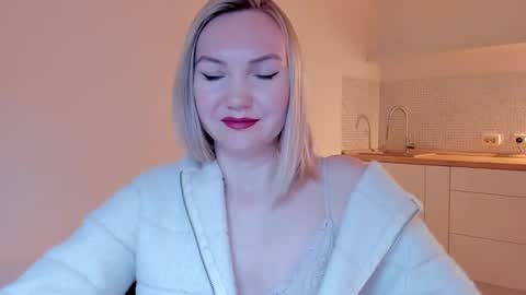 Snapshot of rock__baby chatting on February 15, 2:04 am rock__baby online show from February 15, 2:04 am