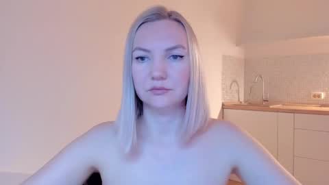 Snapshot of rock__baby chatting on February 16, 8:33 pm rock__baby online show from February 16, 8:33 pm