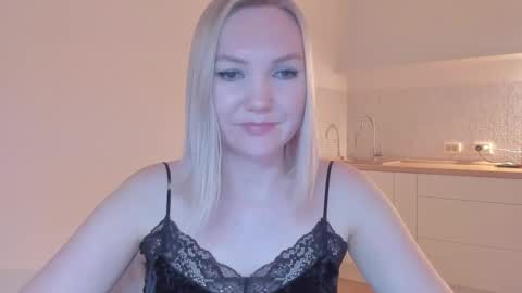 Snapshot of rock__baby chatting on February 23, 5:34 am rock__baby online show from February 23, 5:34 am