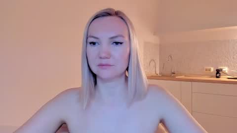 Snapshot of rock__baby chatting on March 7, 2:25 am rock__baby online show from March 7, 2:25 am