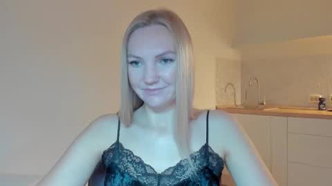 Snapshot of rock__baby chatting on November 14, 10:07 pm rock__baby online show from November 14, 10:07 pm