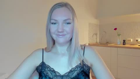 Snapshot of rock__baby chatting on November 22, 4:33 am rock__baby online show from November 22, 4:33 am